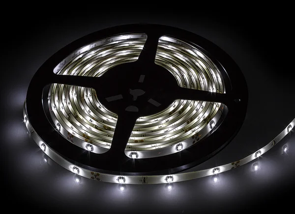 Лента сд LS 35W-30/65 30LED 2.4Вт/м 12В IP65 холодный белый 6000K LLT