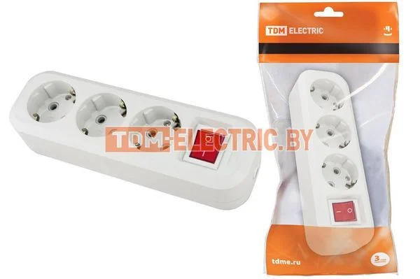 Колодка розеточная 3 гнезда 2П+3 c выключателем 16А 250В белая TDM SQ1806-0017